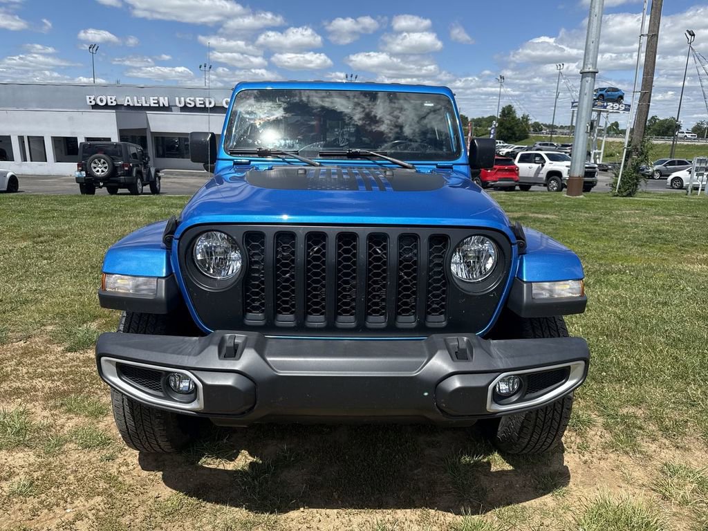 Used 2022 Jeep Gladiator Sport AWD/4WD image 16