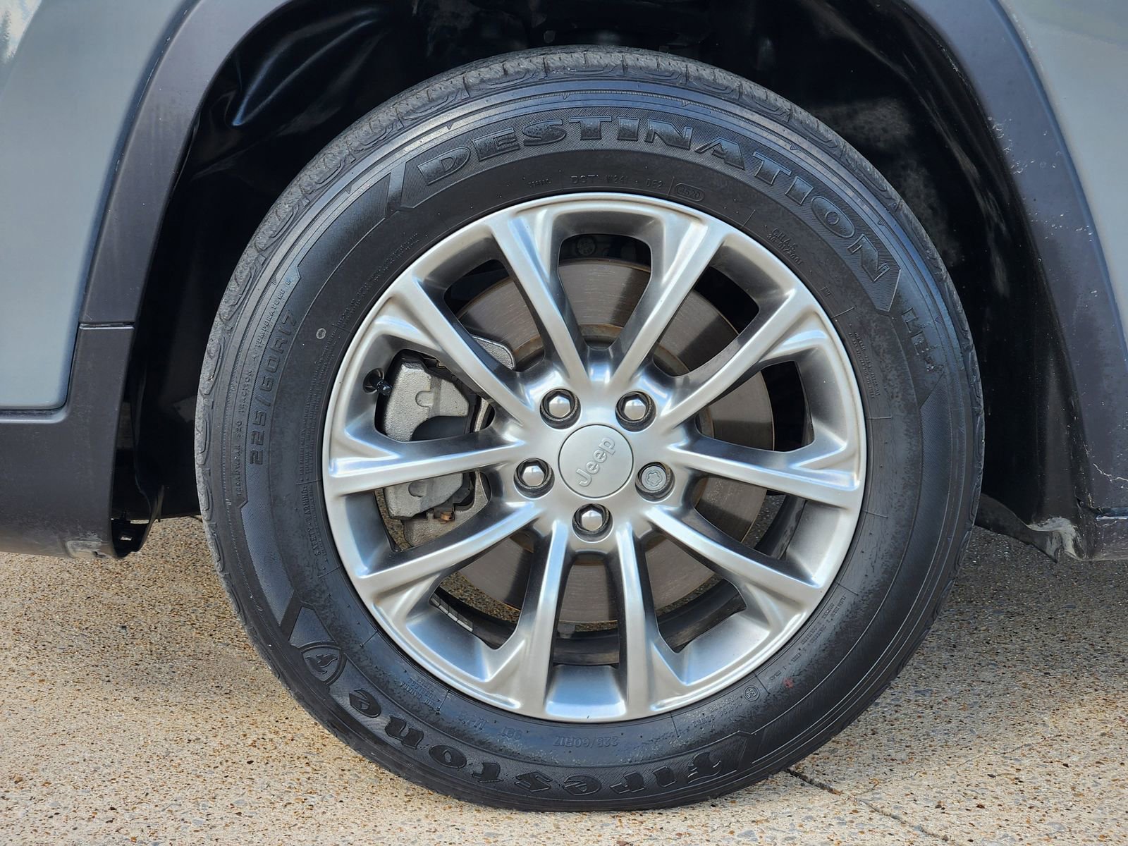 Used 2021 Jeep Cherokee Latitude Plus image 20