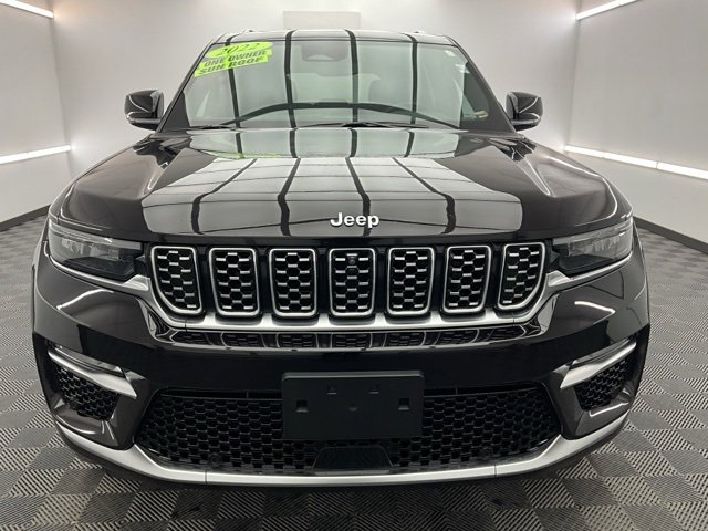 Used 2022 Jeep Grand Cherokee Summit w/ Luxury Tech Group V image 2