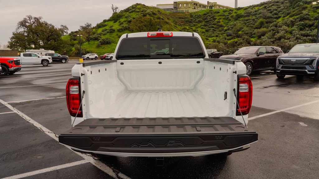 New 2026 GMC Canyon AT4 AWD/4WD image 8