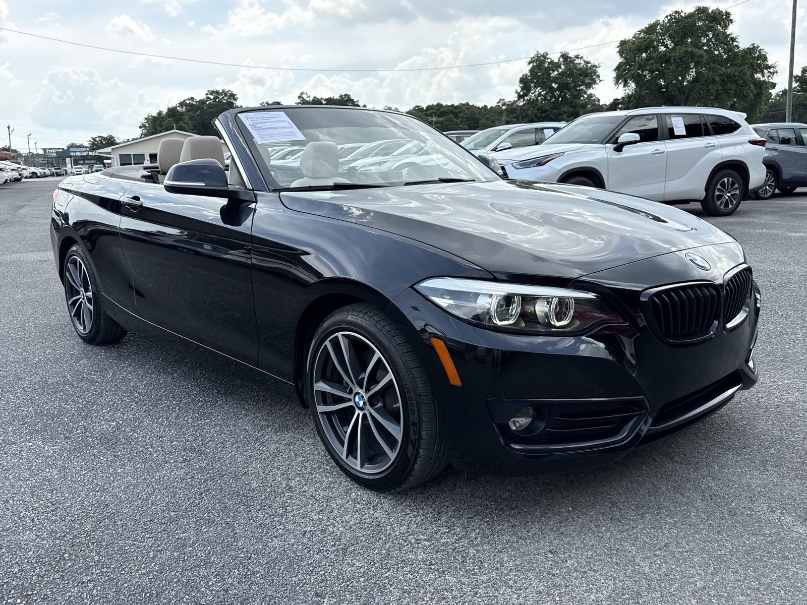 Used 2018 BMW 230i Convertible RWD image 4