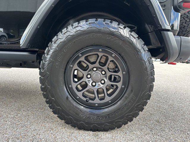 Certified 2023 Jeep Wrangler Unlimited Rubicon w/ Xtreme 35 Tire Package image 55