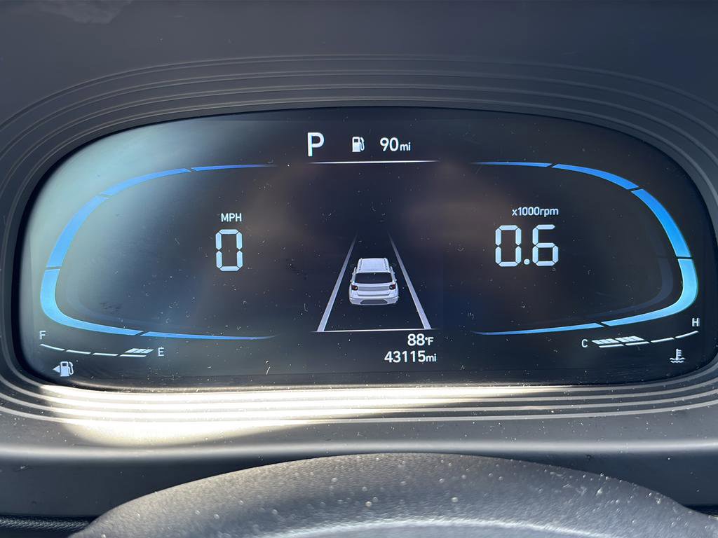 Certified 2023 Hyundai Venue Limited FWD image 28