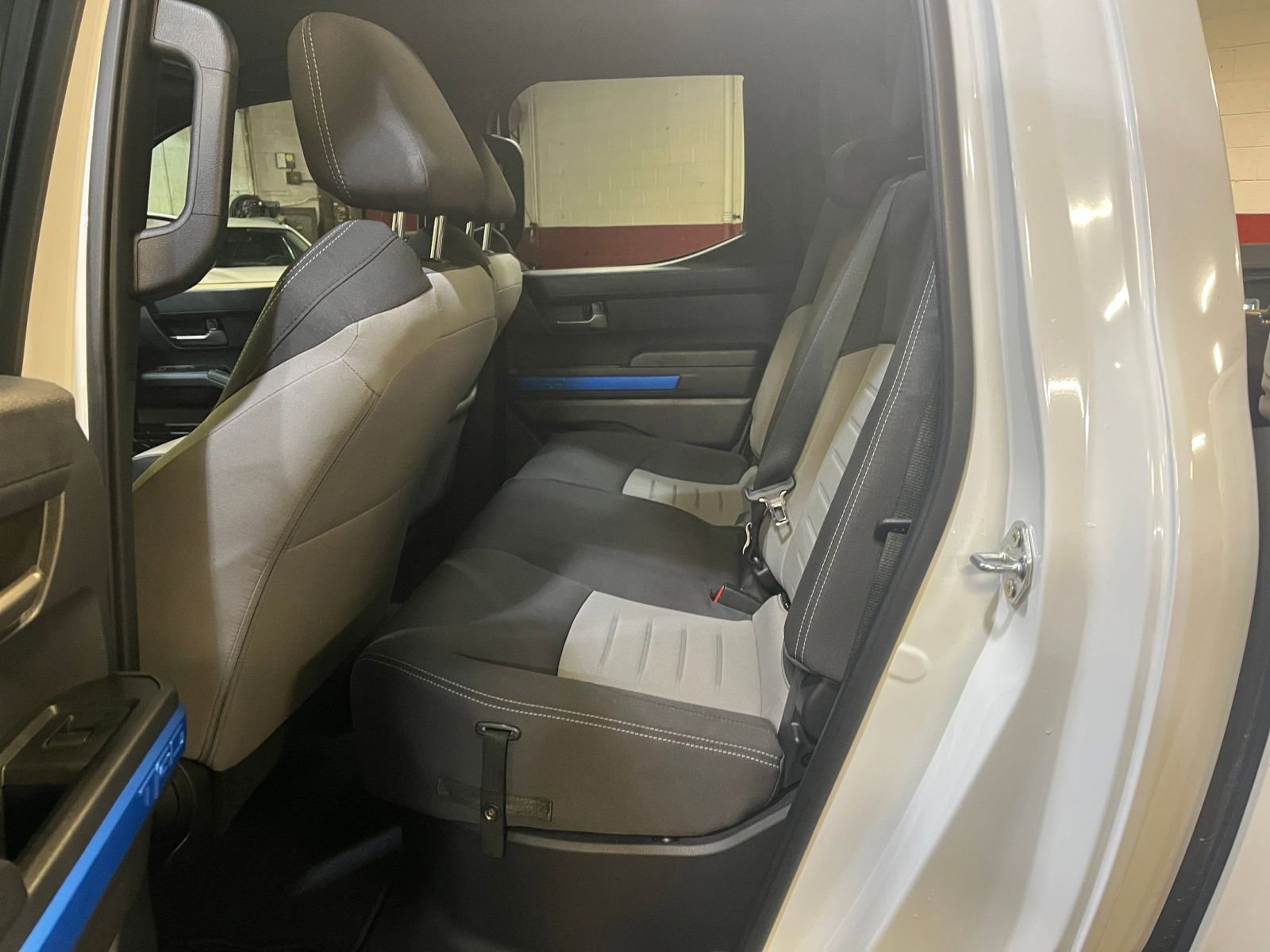 Used 2025 Toyota Tacoma TRD Off-Road image 27