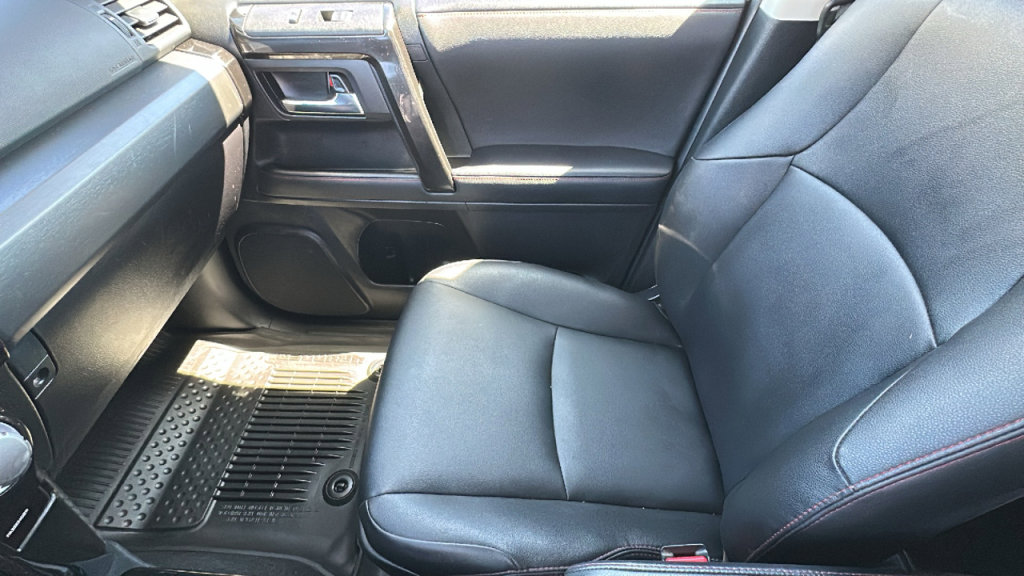 Used 2023 Toyota 4Runner TRD Off-Road Premium image 12