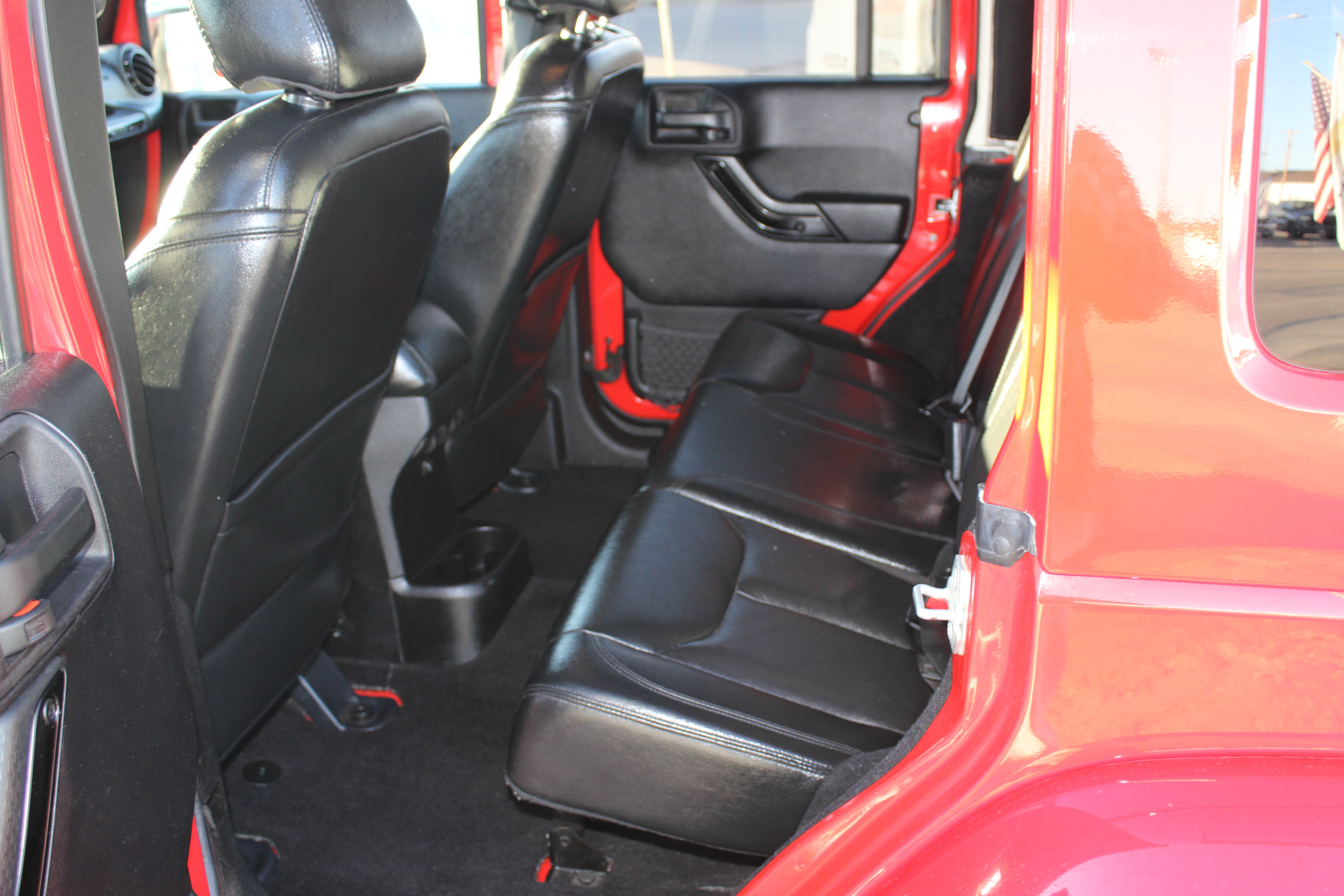 Used 2015 Jeep Wrangler Altitude image 15