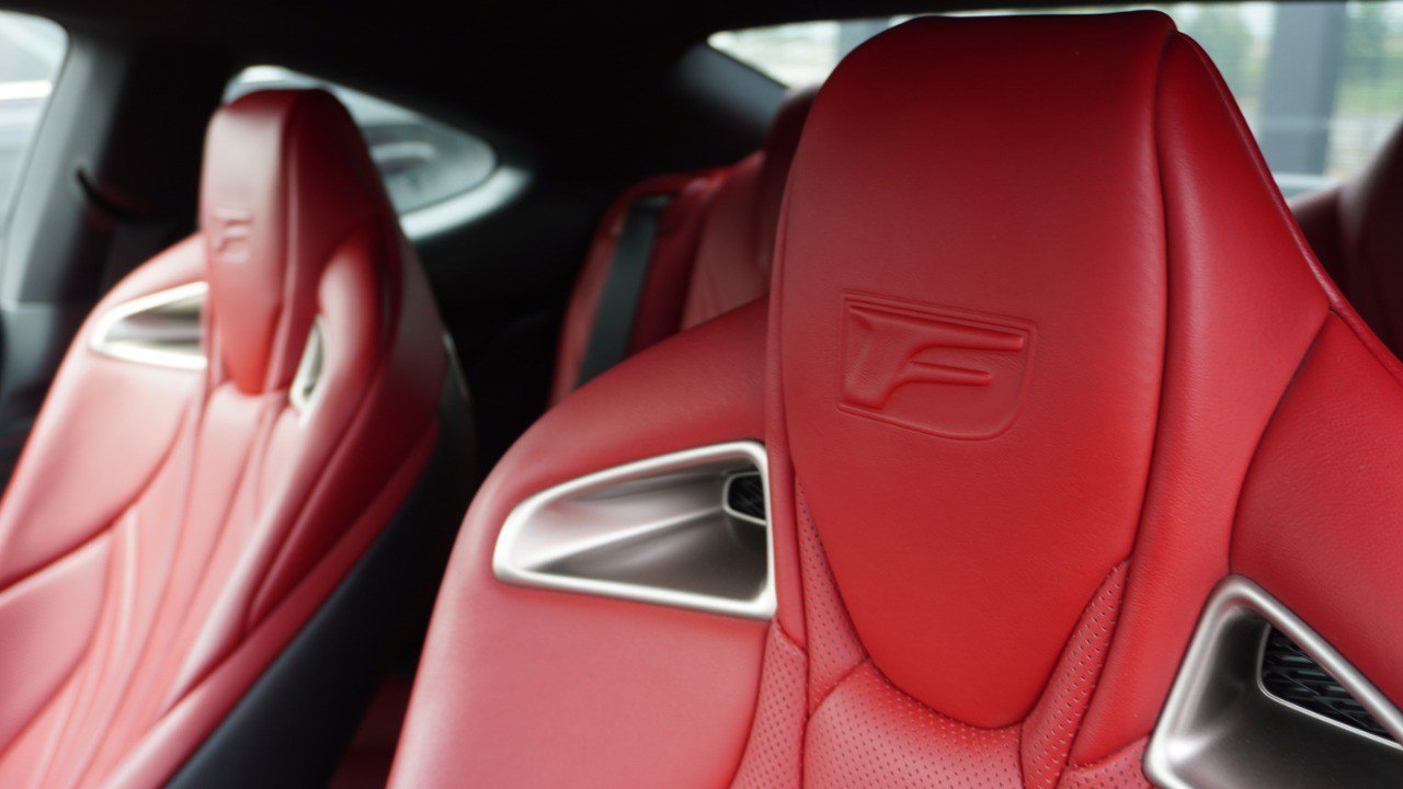 Used 2015 Lexus RC F w/ Premium Package RWD image 19