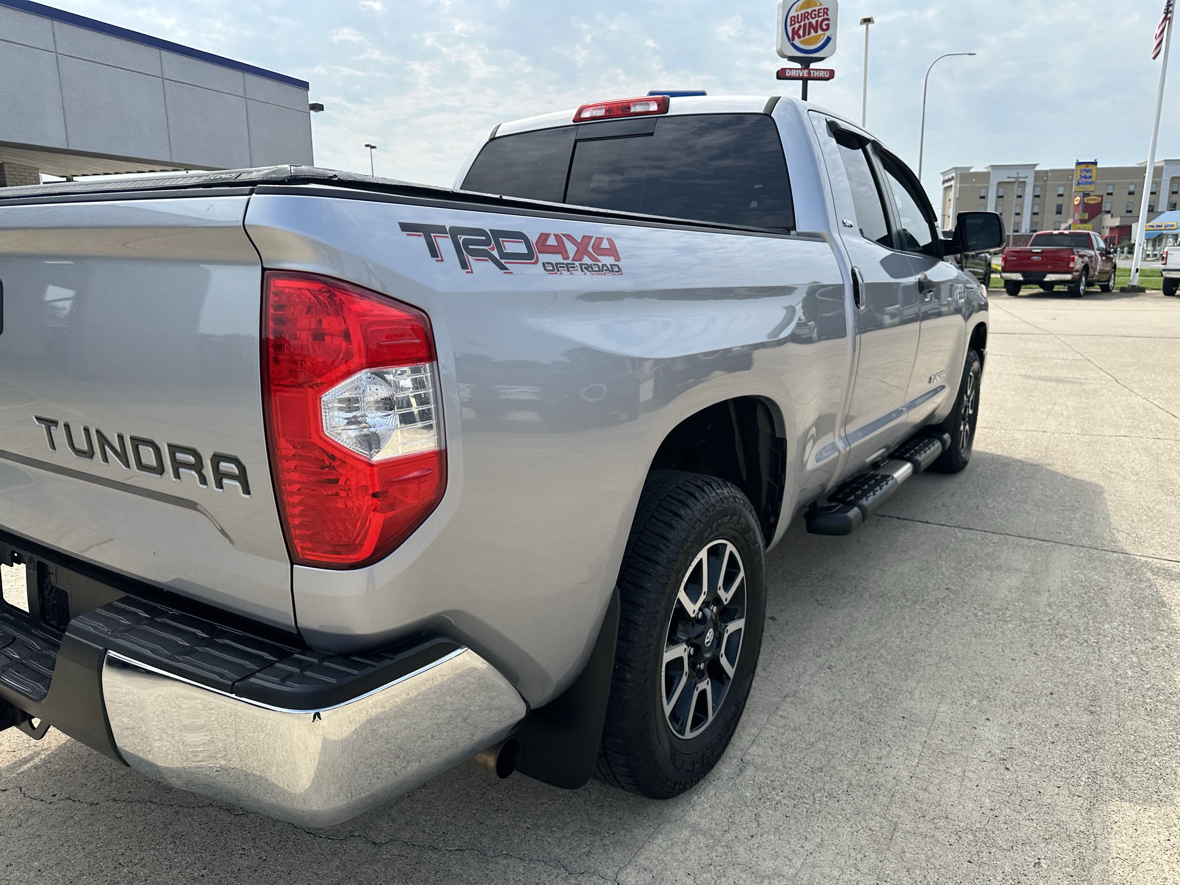 Used 2016 Toyota Tundra SR5 w/ TRD Off Road Package AWD/4WD image 4