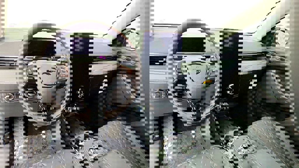 Used 2024 Ford Mustang Mach-E Select image 12