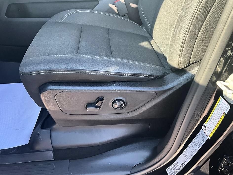 Used 2021 RAM 1500 Big Horn AWD/4WD image 16
