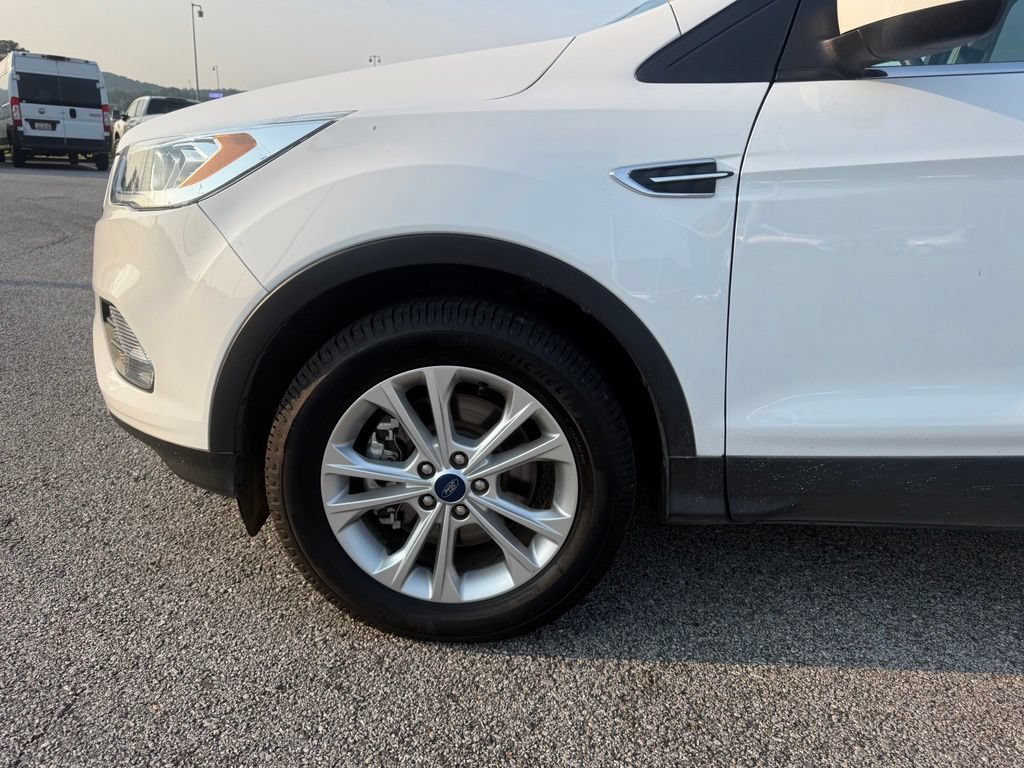 Used 2019 Ford Escape SEL AWD/4WD image 22