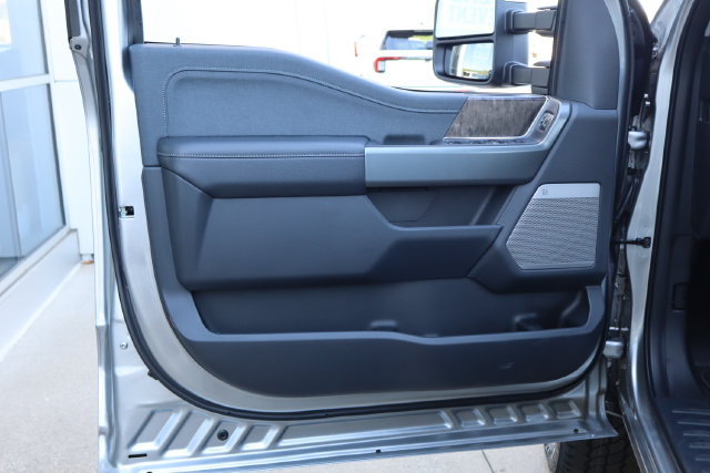 New 2027 Ford F250 Lariat w/ Lariat Ultimate Package AWD/4WD image 16