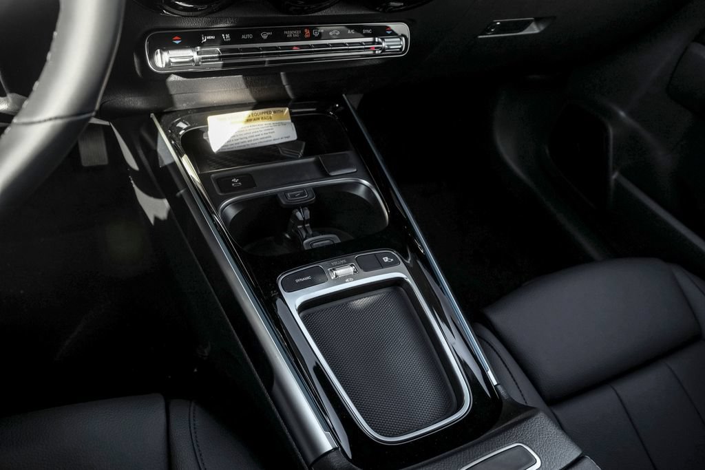 New 2026 Mercedes-Benz GLB 250 4MATIC image 15