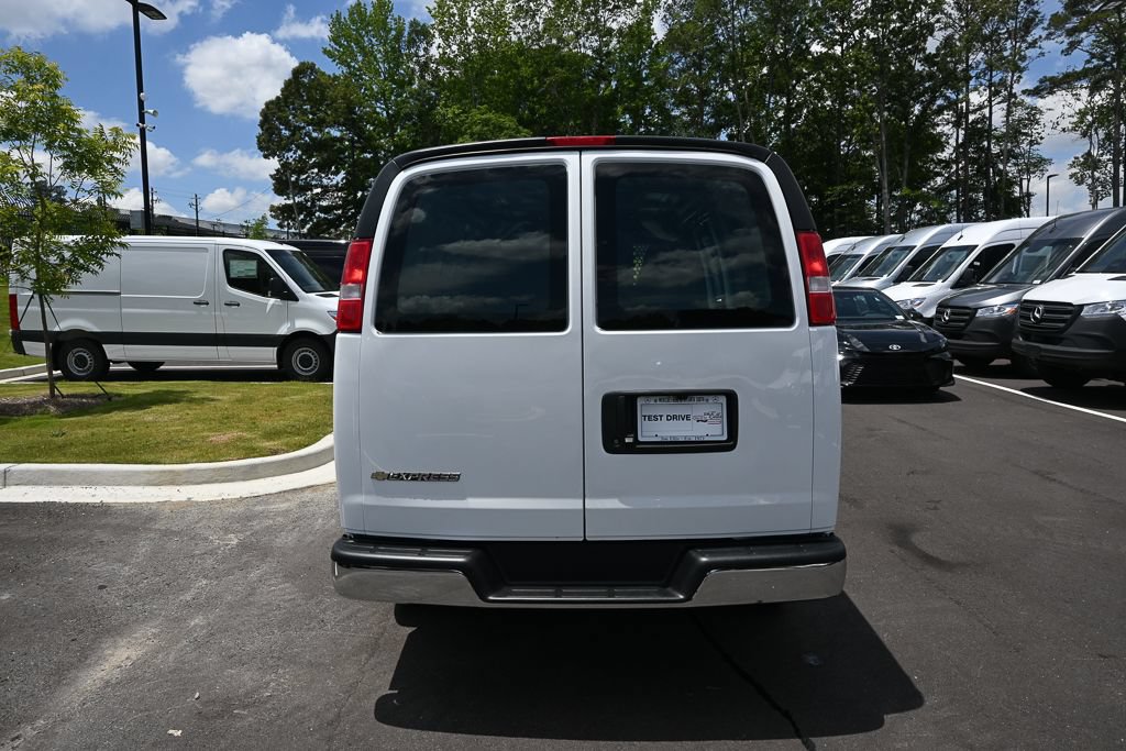 Used 2025 Chevrolet Express 2500 w/ Driver Convenience Package RWD image 25