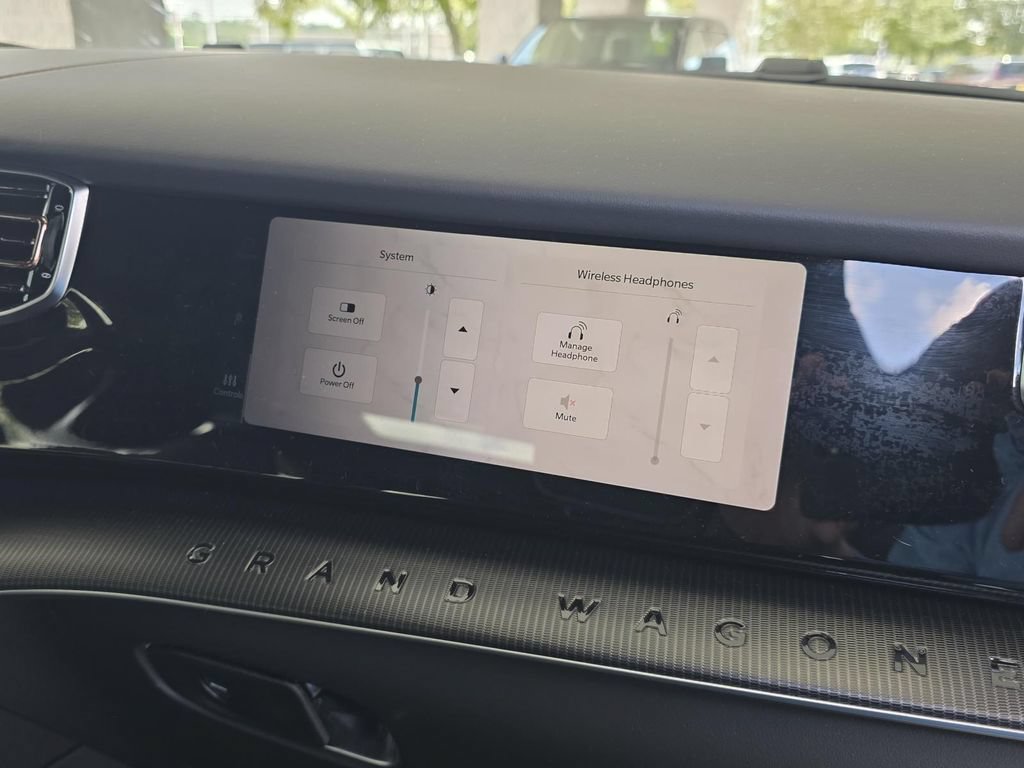 New 2026 Jeep Grand Wagoneer Summit AWD/4WD image 45