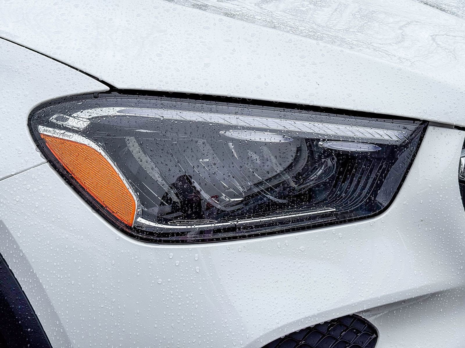 Used 2025 Mercedes-Benz GLE 450e 4MATIC image 3