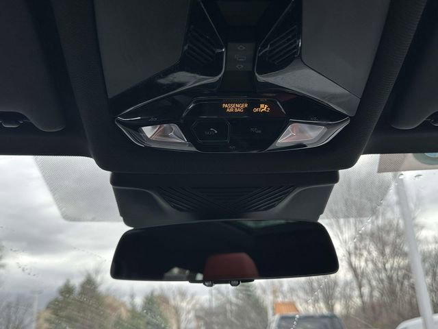 Certified 2025 BMW X2 xDrive28i w/ Premium Package image 38