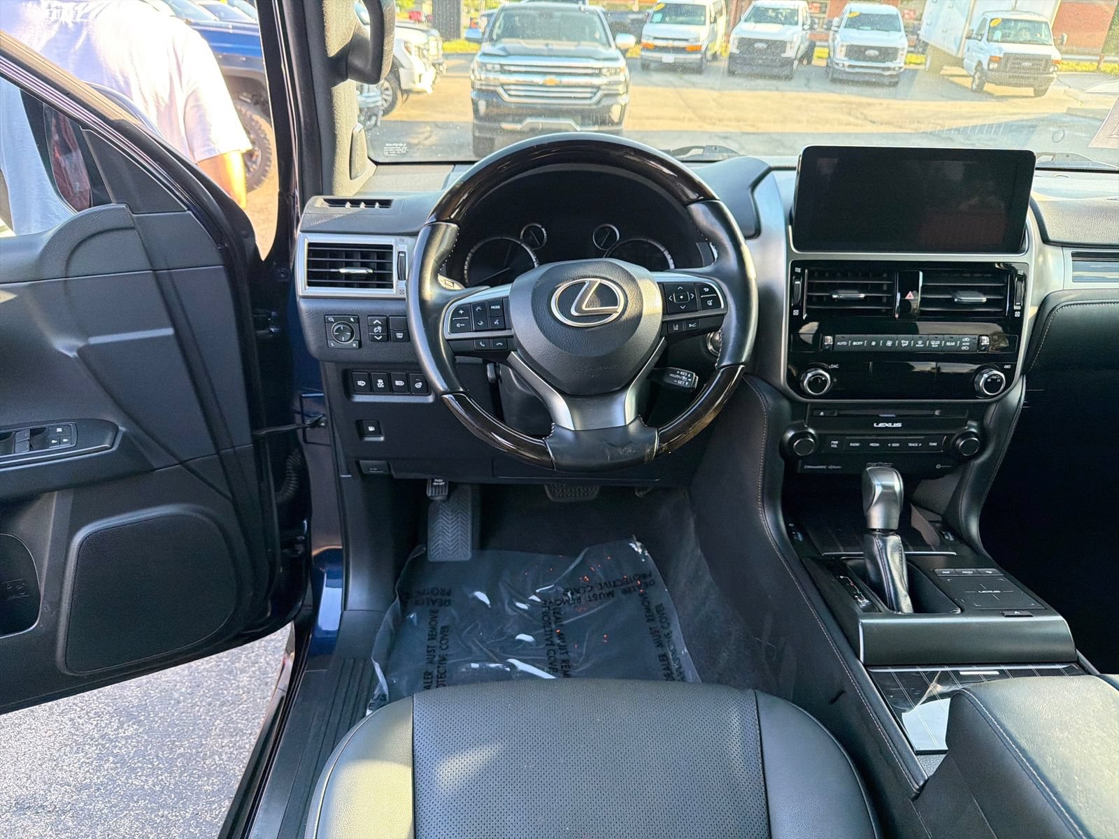 Used 2023 Lexus GX 460 Premium AWD/4WD image 14