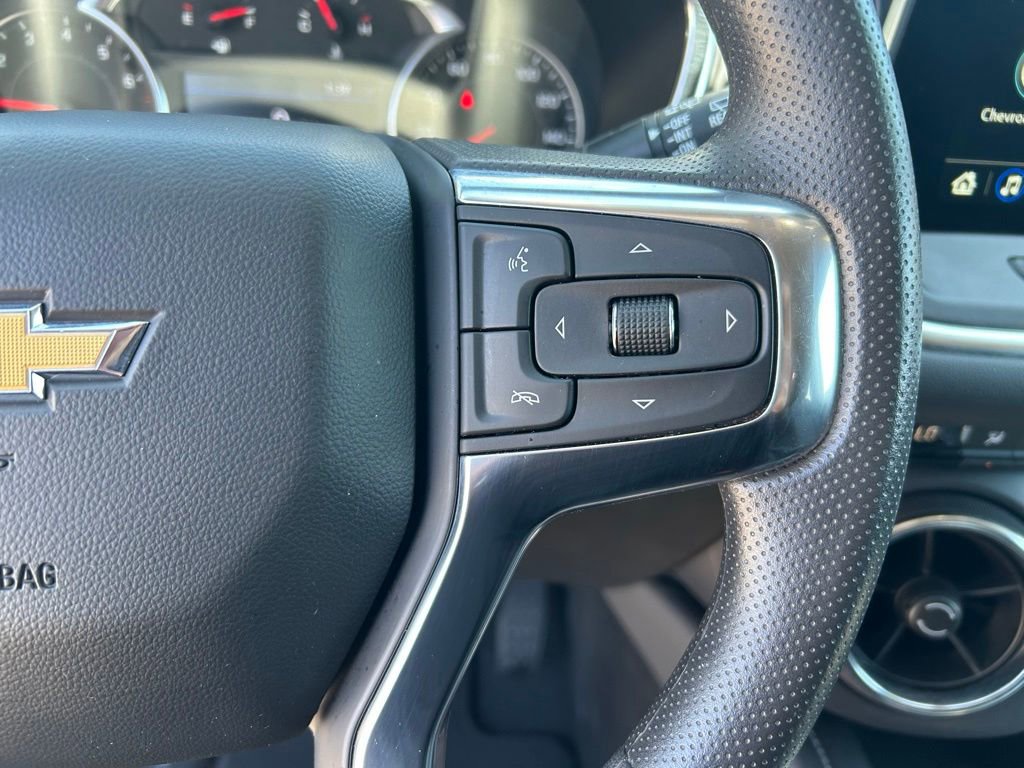 Used 2025 Chevrolet Blazer LT AWD/4WD image 15