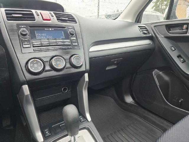 Used 2015 Subaru Forester 2.5i Premium w/ All-Weather Package AWD/4WD image 33