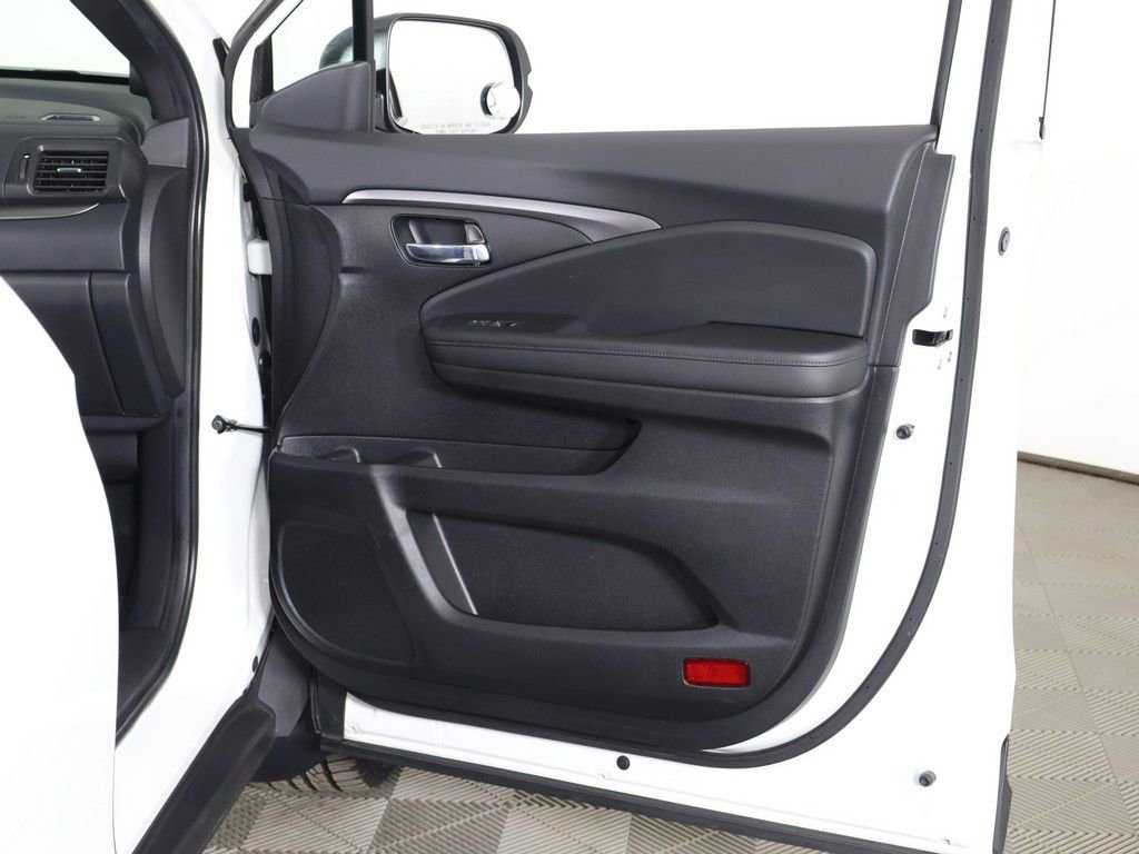 Used 2021 Honda Passport Sport image 21