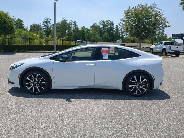 New 2027 Toyota Prius Plug-In Hybrid w/ Limited Premium Package FWD image 7