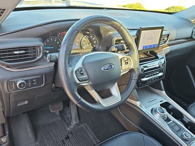 Used 2021 Ford Explorer Limited w/ Equipment Group 301A image 17