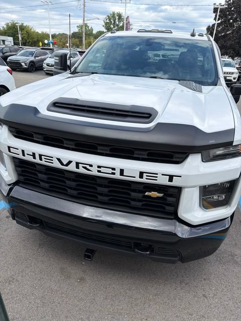 Used 2022 Chevrolet Silverado 2500 Custom w/ Custom Value Package AWD/4WD image 2