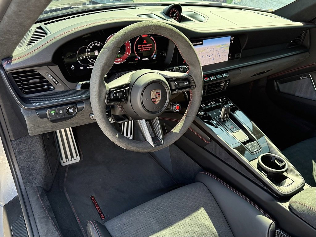 Certified 2025 Porsche 911 Carrera GTS image 4