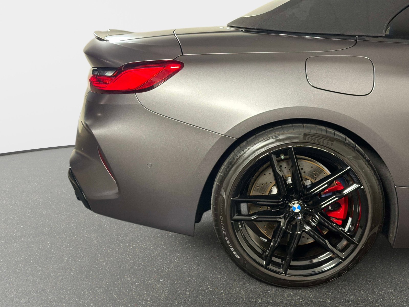 Used 2024 BMW M8 Competition image 19