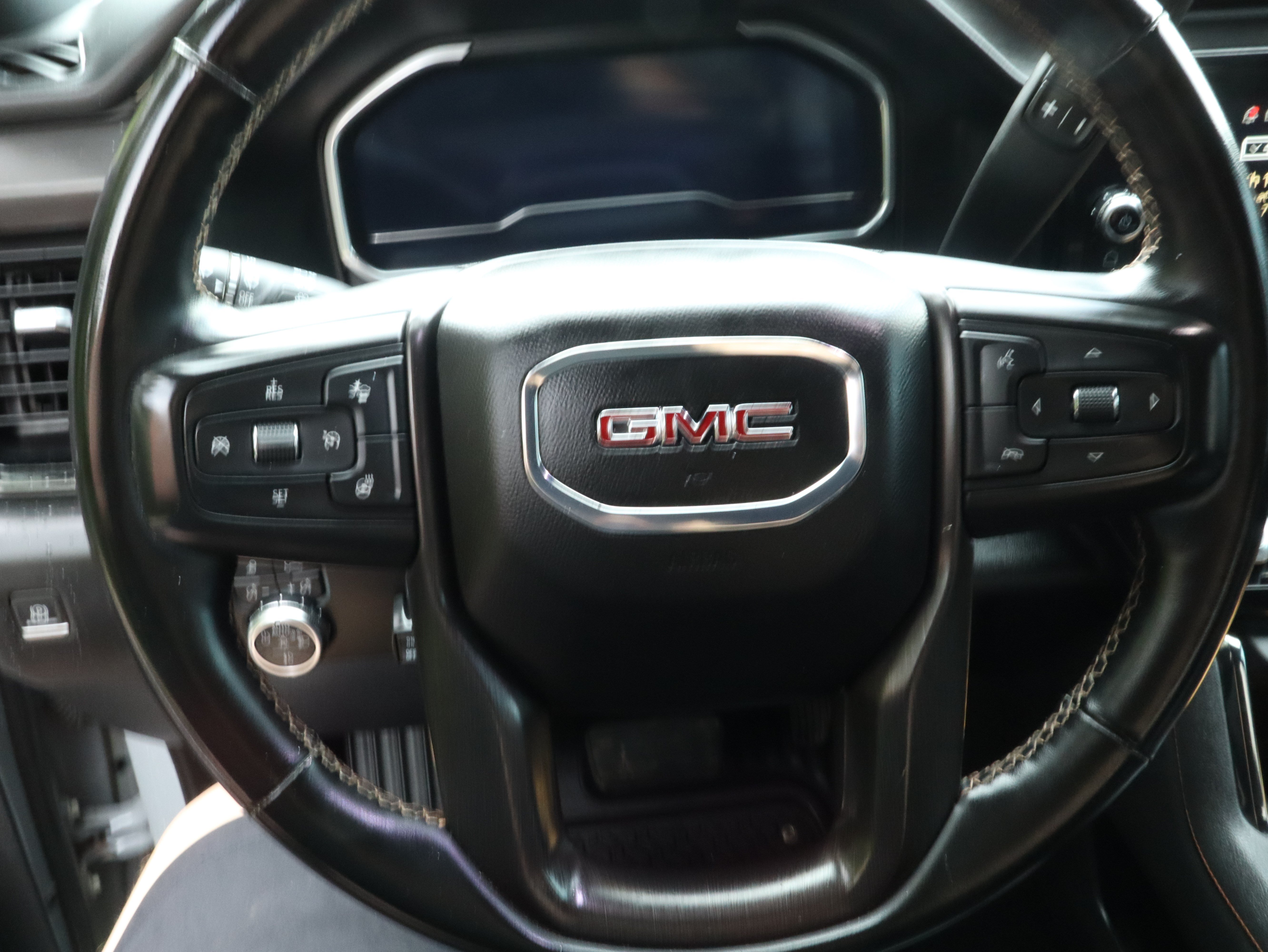 Used 2024 GMC Sierra 3500 AT4 w/ AT4 Premium Plus Package AWD/4WD image 22