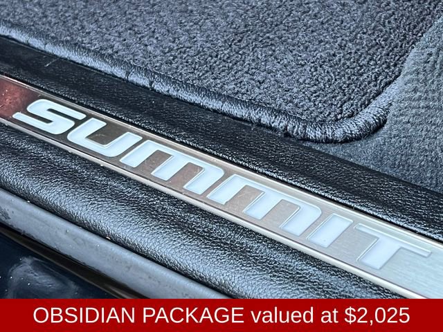 Used 2025 Jeep Grand Cherokee Summit AWD/4WD image 15