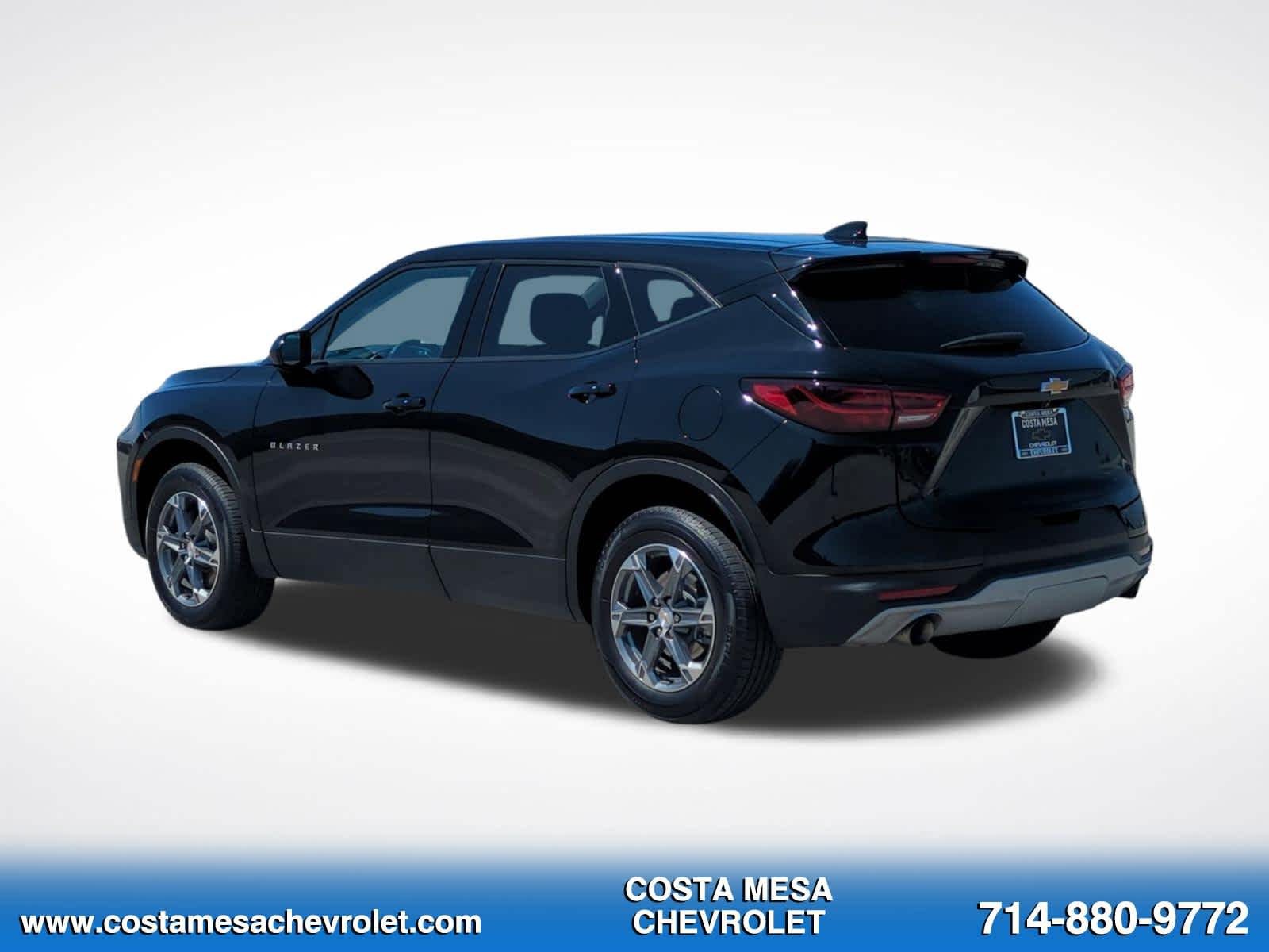 Used 2025 Chevrolet Blazer LT FWD image 7