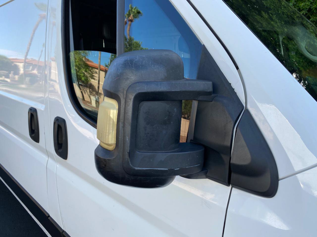 Used 2022 RAM ProMaster 2500 w/ Convenience Group FWD image 21