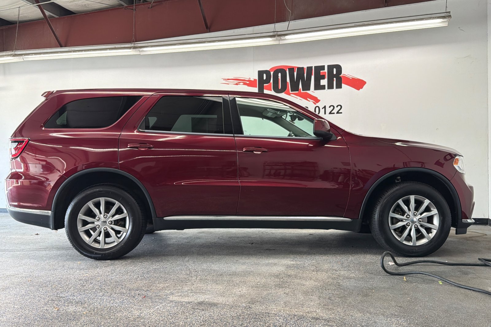 Used 2017 Dodge Durango SXT w/ 3rd Row Seating Group AWD/4WD image 2