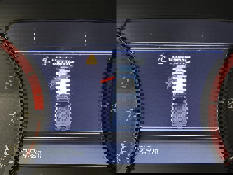 Used 2022 Nissan Frontier PRO-4X image 5