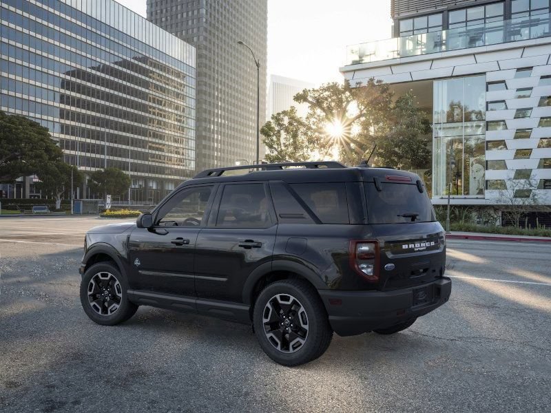 Used 2024 Ford Bronco Sport Outer Banks w/ Tech Package AWD/4WD image 5