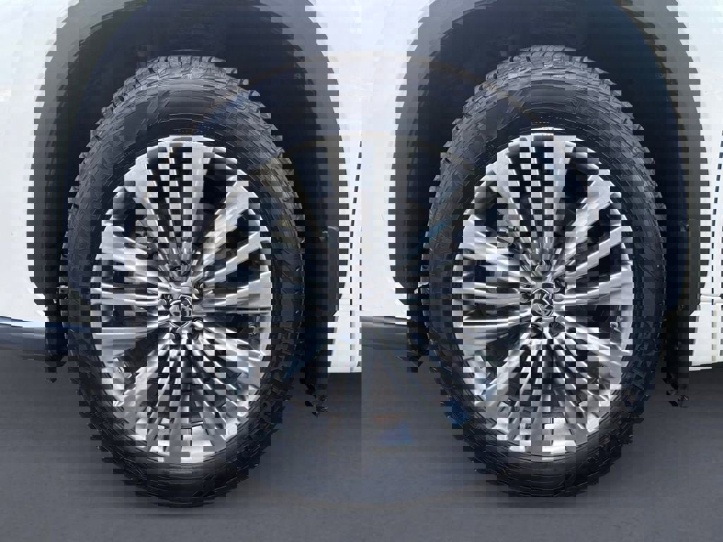 Used 2021 Toyota Highlander Platinum AWD/4WD image 9