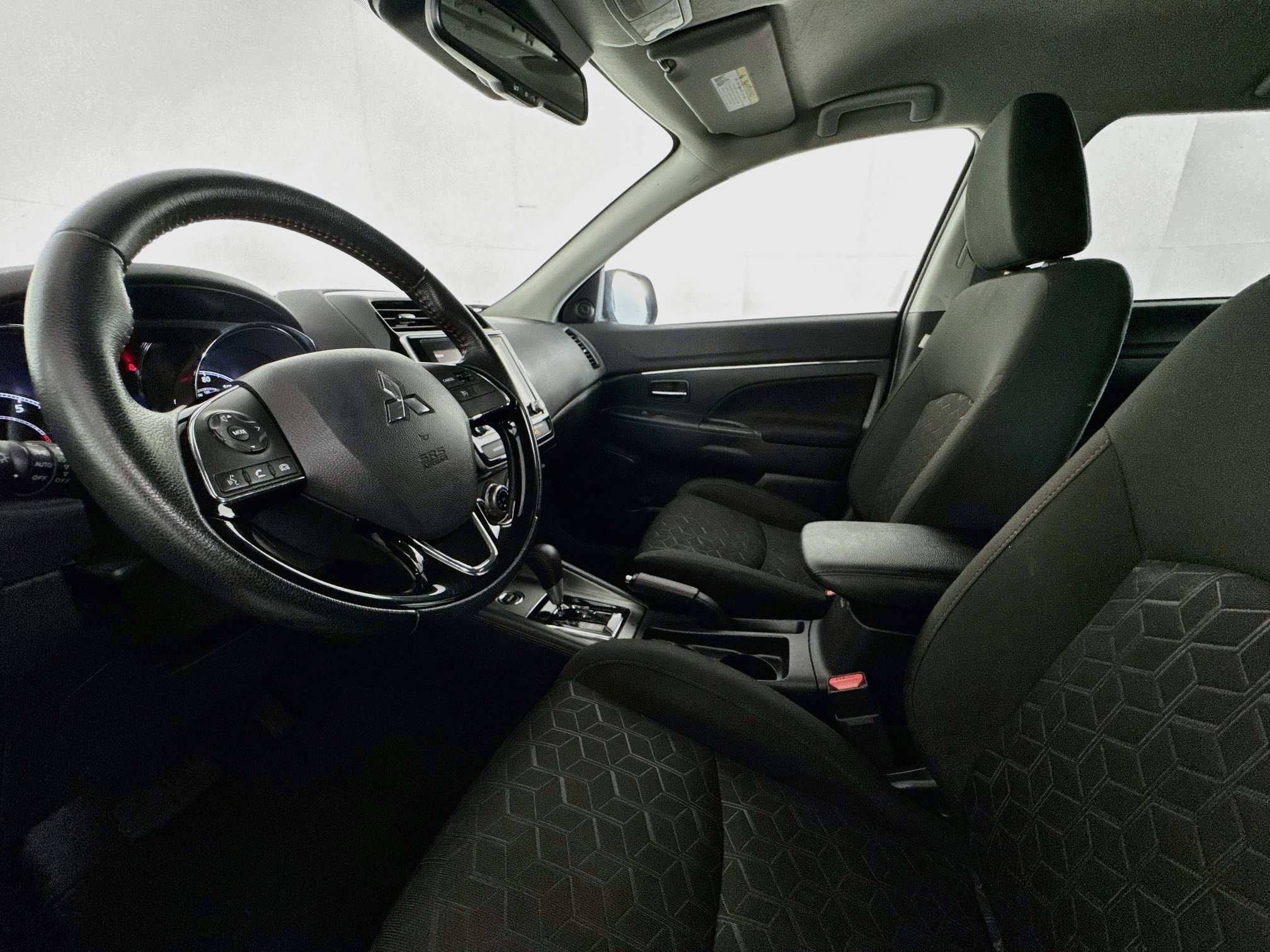 Used 2023 Mitsubishi Outlander Sport ES AWD/4WD image 19