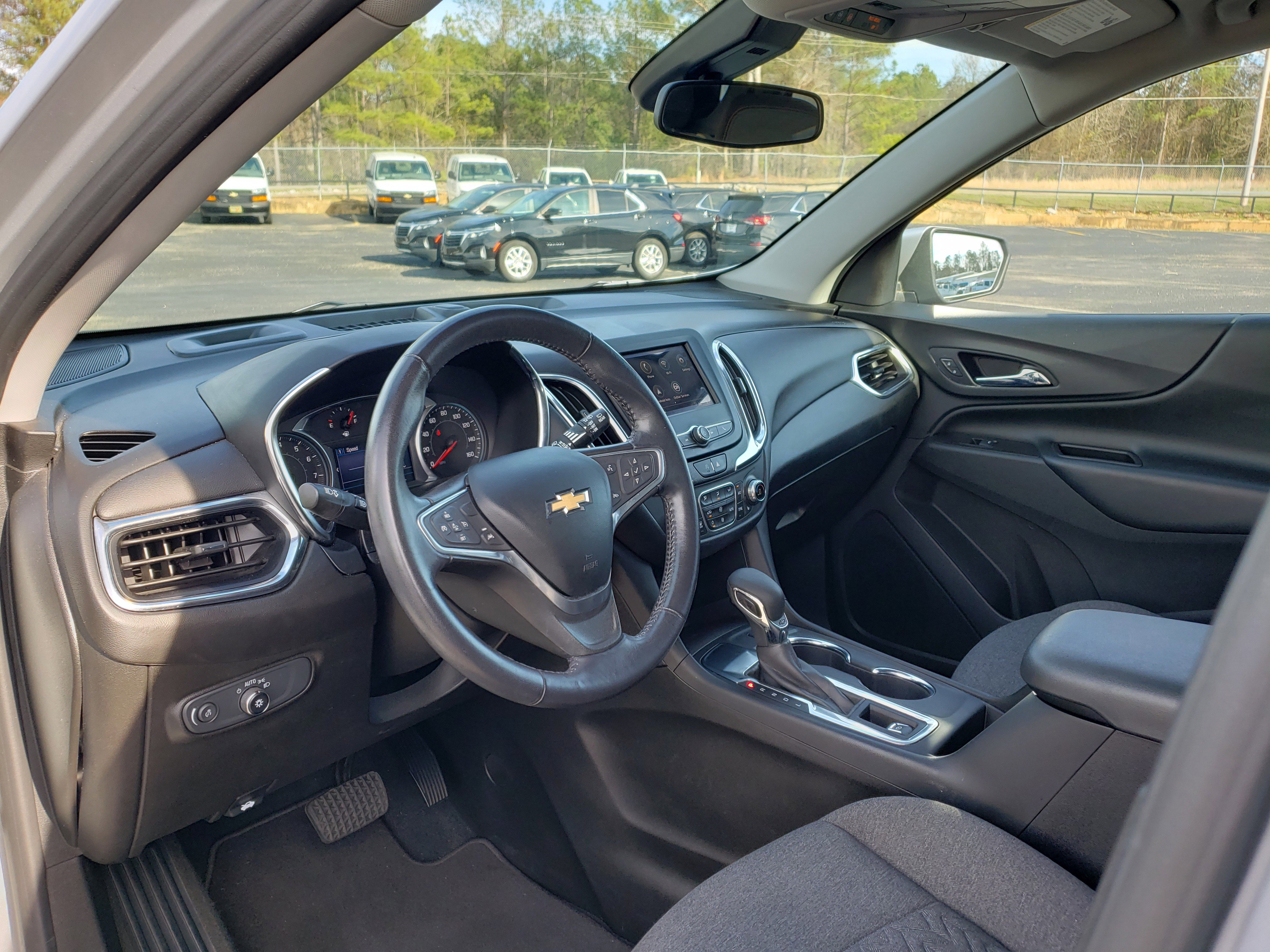 Used 2022 Chevrolet Equinox LT w/ Driver Convenience Package image 28