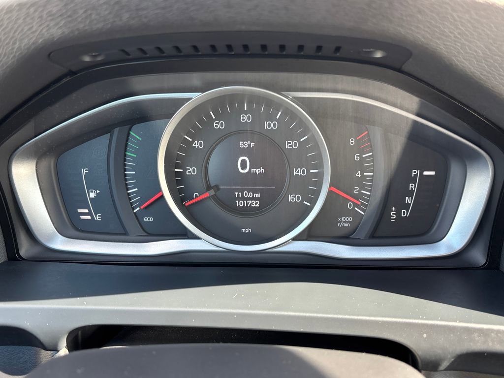 Used 2015 Volvo V60 T5 image 21