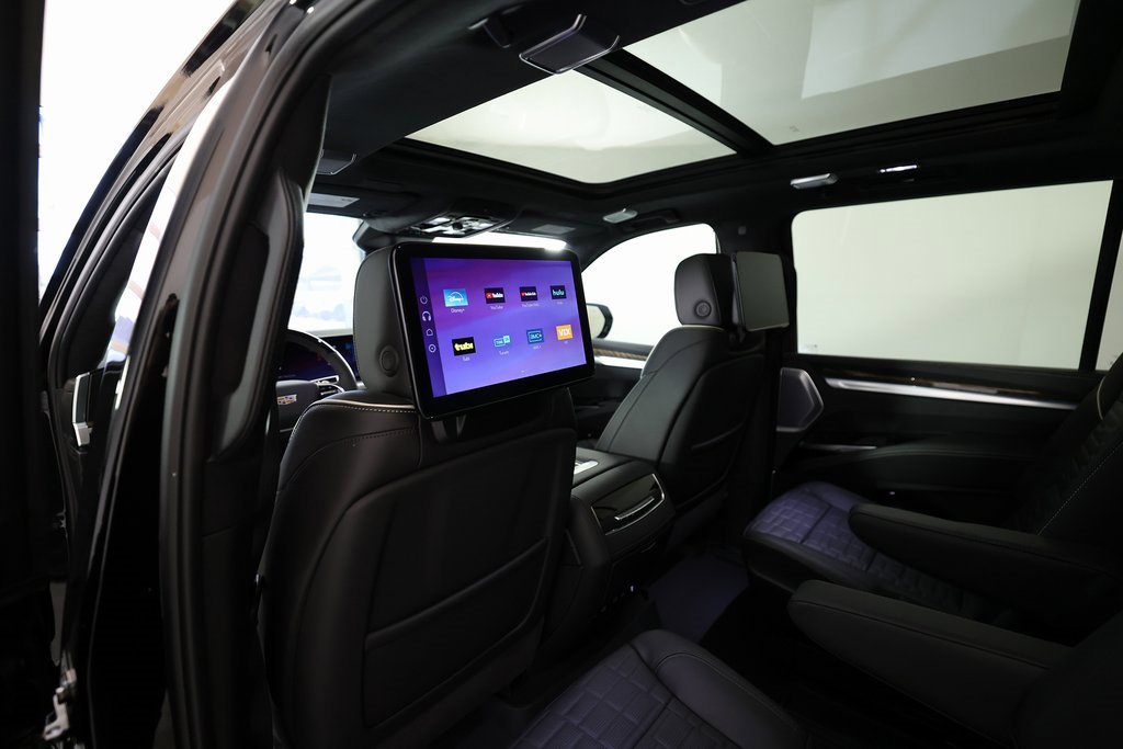 Used 2026 Cadillac Escalade ESV Platinum Luxury w/ LPO, Floor Liner Package image 16