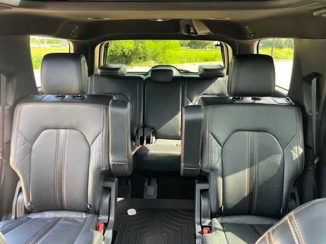 Used 2023 Ford Expedition Platinum RWD image 37