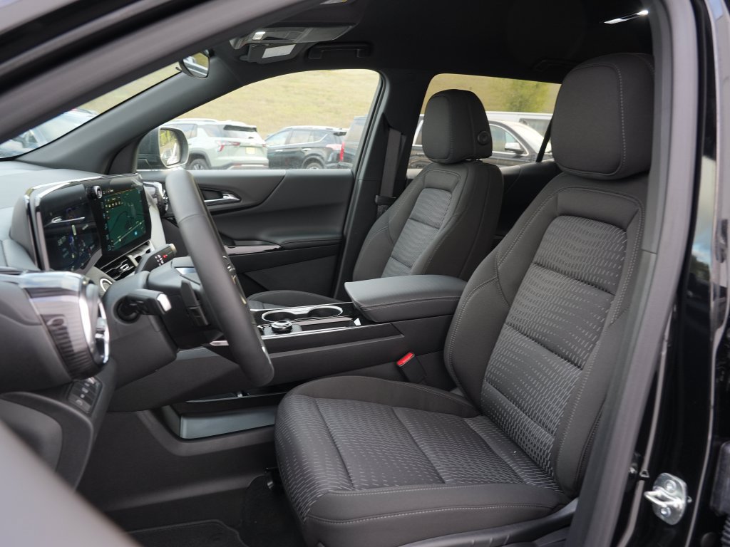 New 2027 Chevrolet Equinox LT AWD/4WD image 8