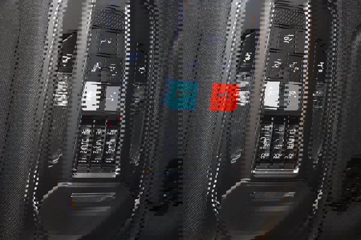 Used 2022 Jeep Wagoneer Series III w/ Premium Group I image 52