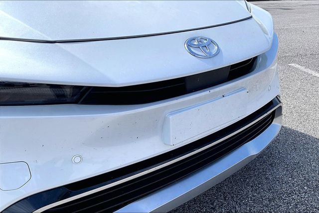 Used 2025 Toyota Prius Plug-In Hybrid image 27