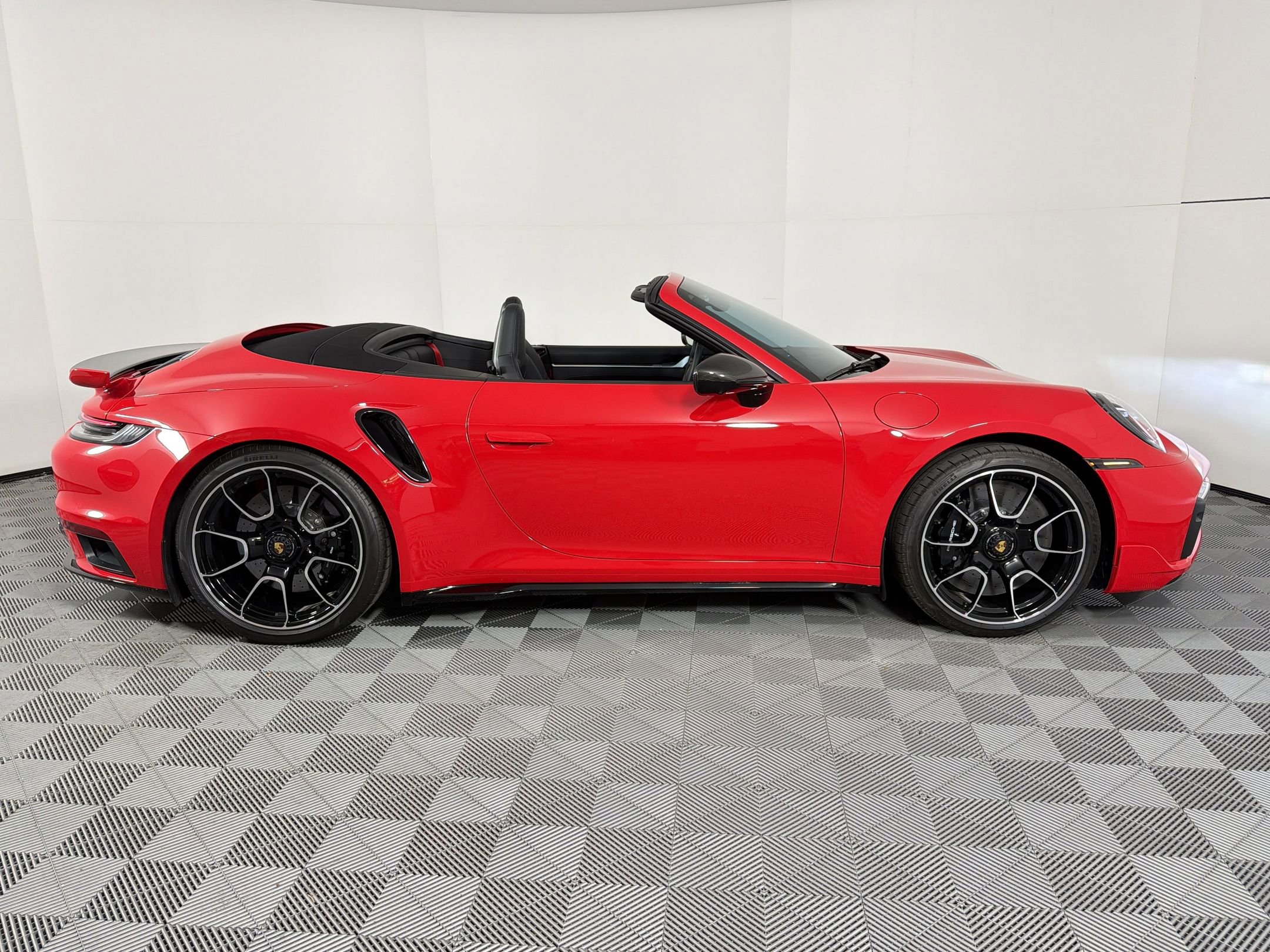 Certified 2025 Porsche 911 Turbo S image 8