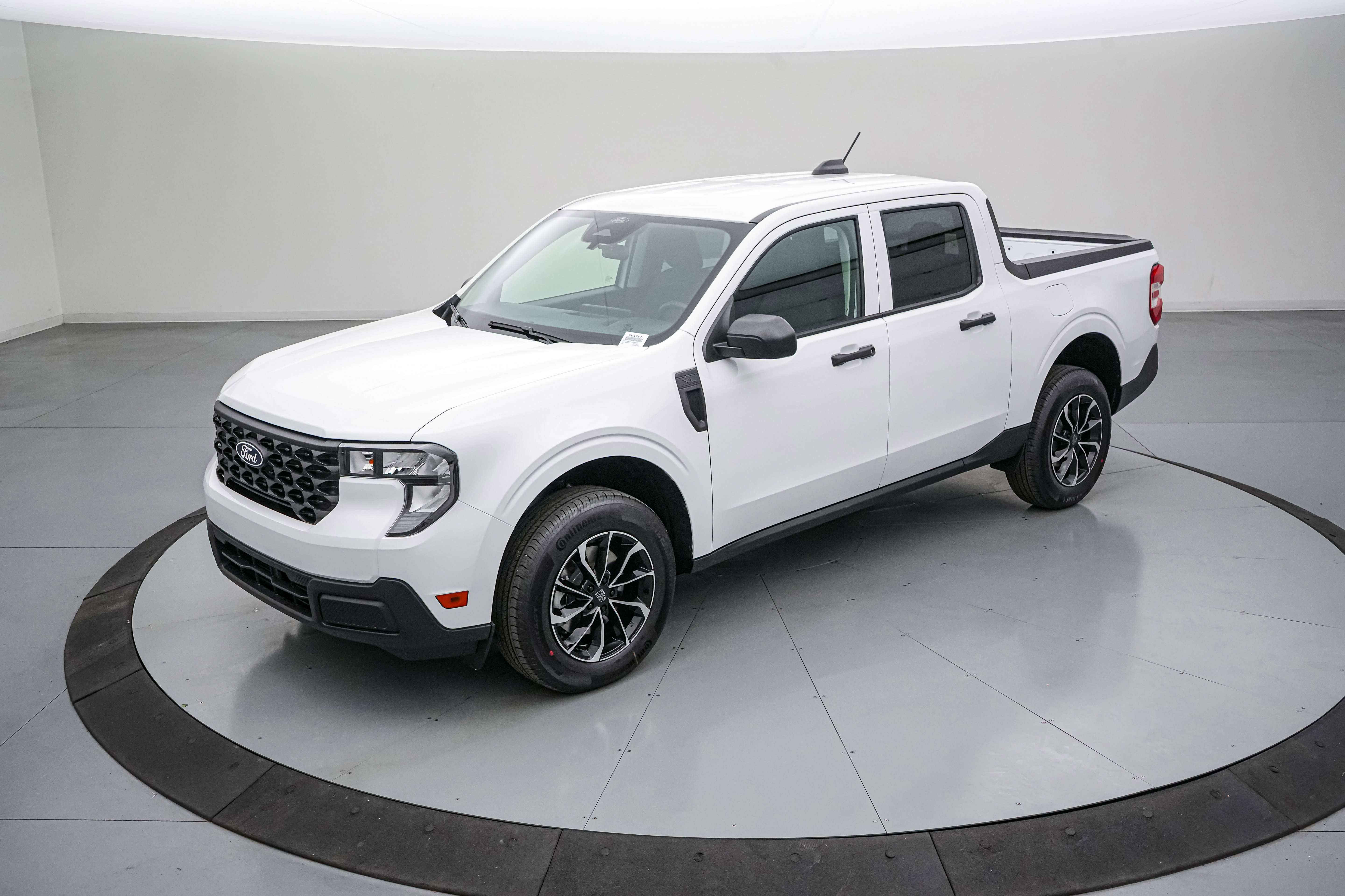 New 2026 Ford Maverick XL FWD image 10