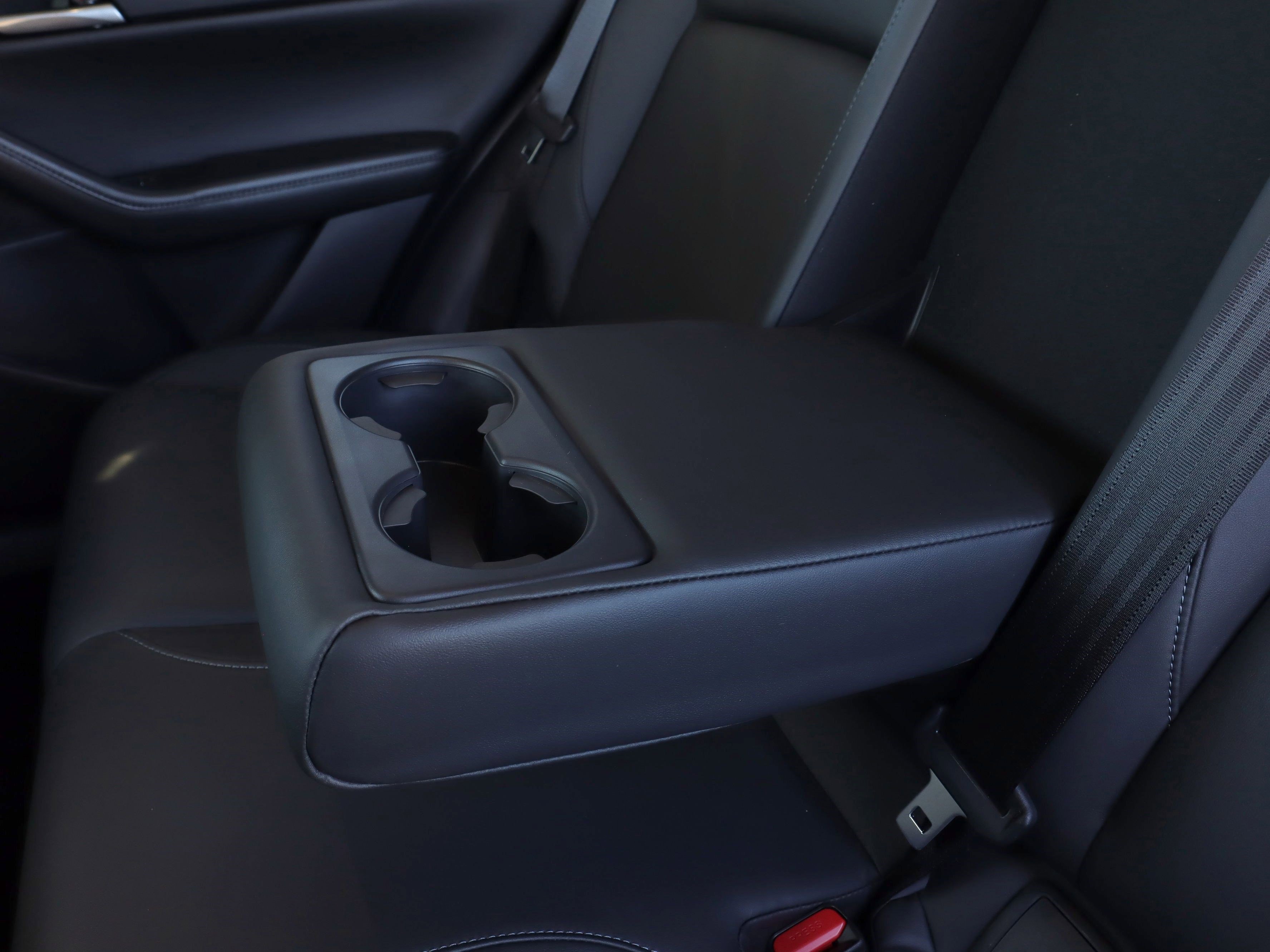 Certified 2024 MAZDA CX-30 AWD 2.5 S w/ Select Sport Pkg image 26