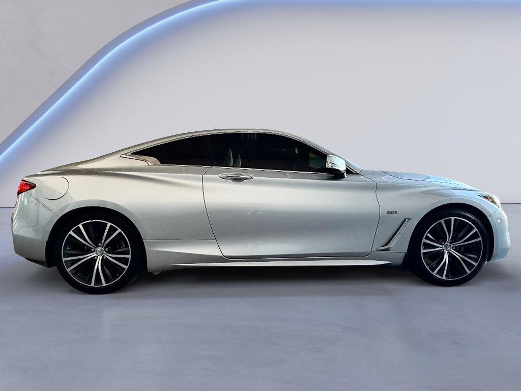 Used 2019 INFINITI Q60 3.0t Luxe w/ Essential Package AWD/4WD image 6